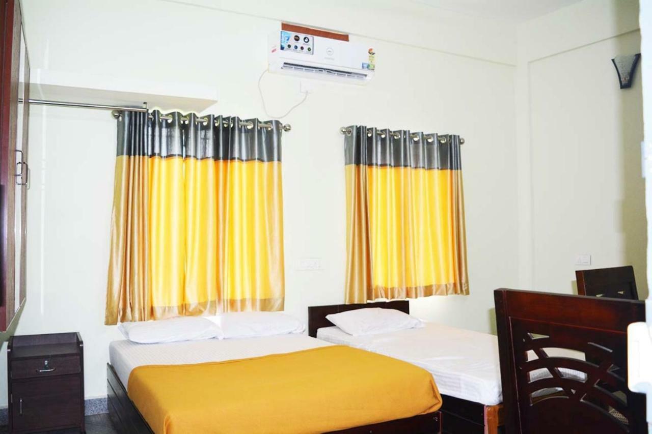 Kochi Jippus Galaxy Budget Air Port Hotel מראה חיצוני תמונה