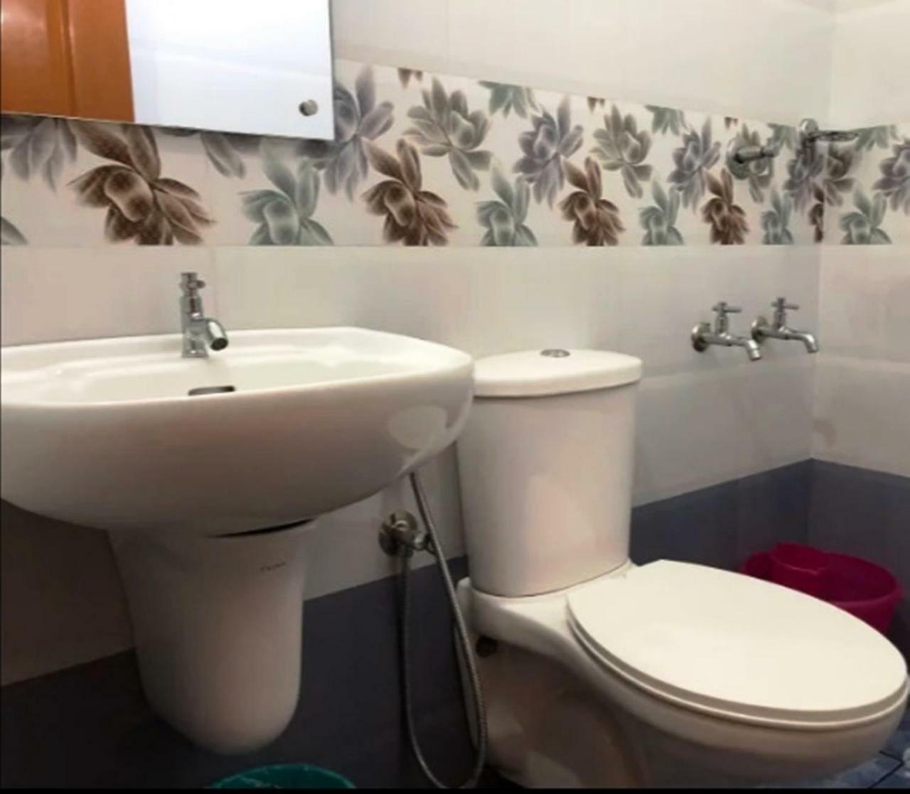 Kochi Jippus Galaxy Budget Air Port Hotel מראה חיצוני תמונה