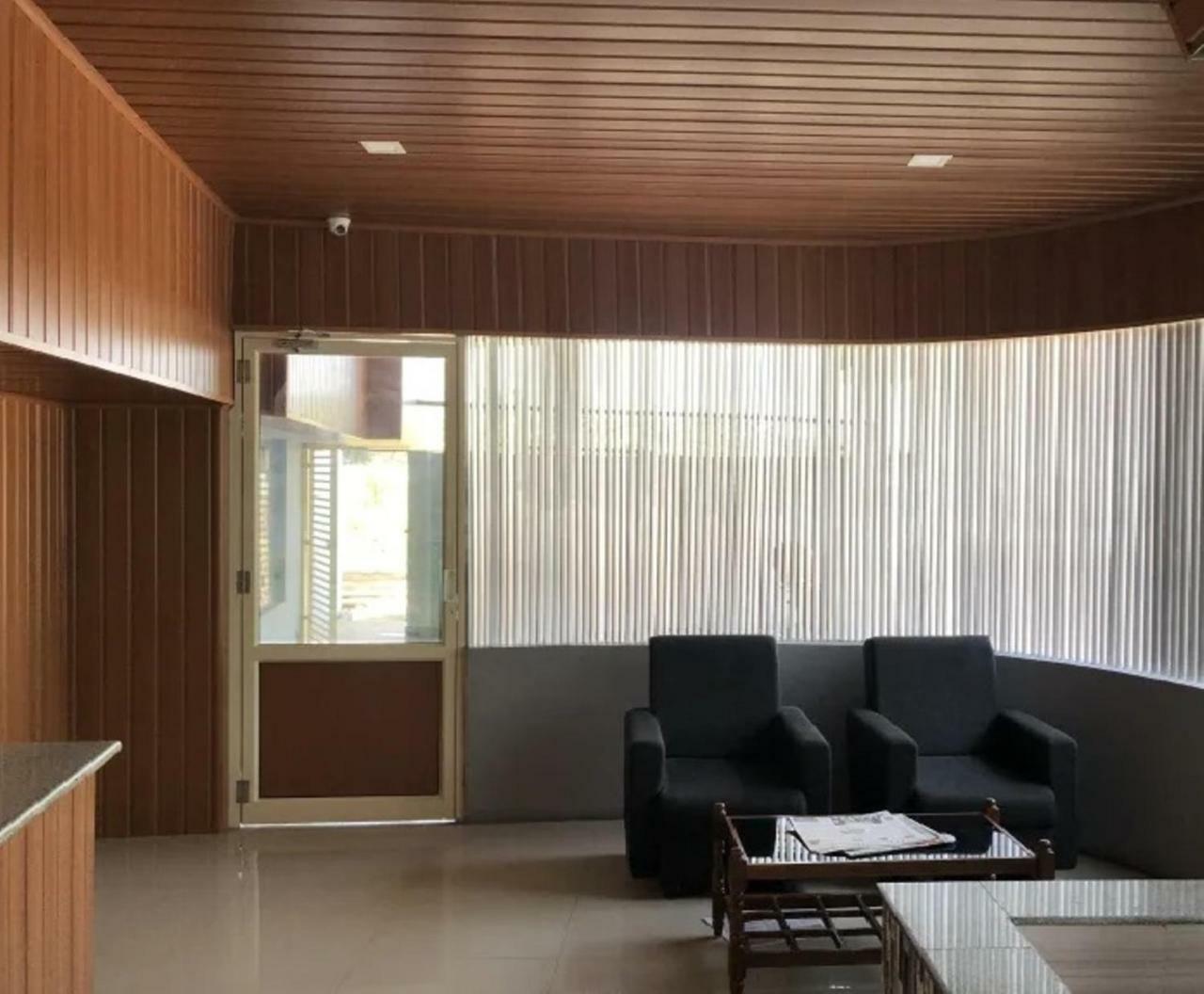 Kochi Jippus Galaxy Budget Air Port Hotel מראה חיצוני תמונה
