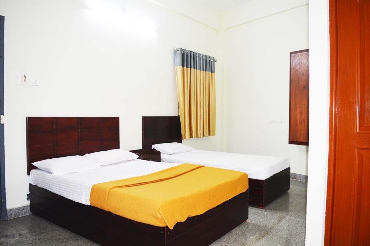 Kochi Jippus Galaxy Budget Air Port Hotel מראה חיצוני תמונה