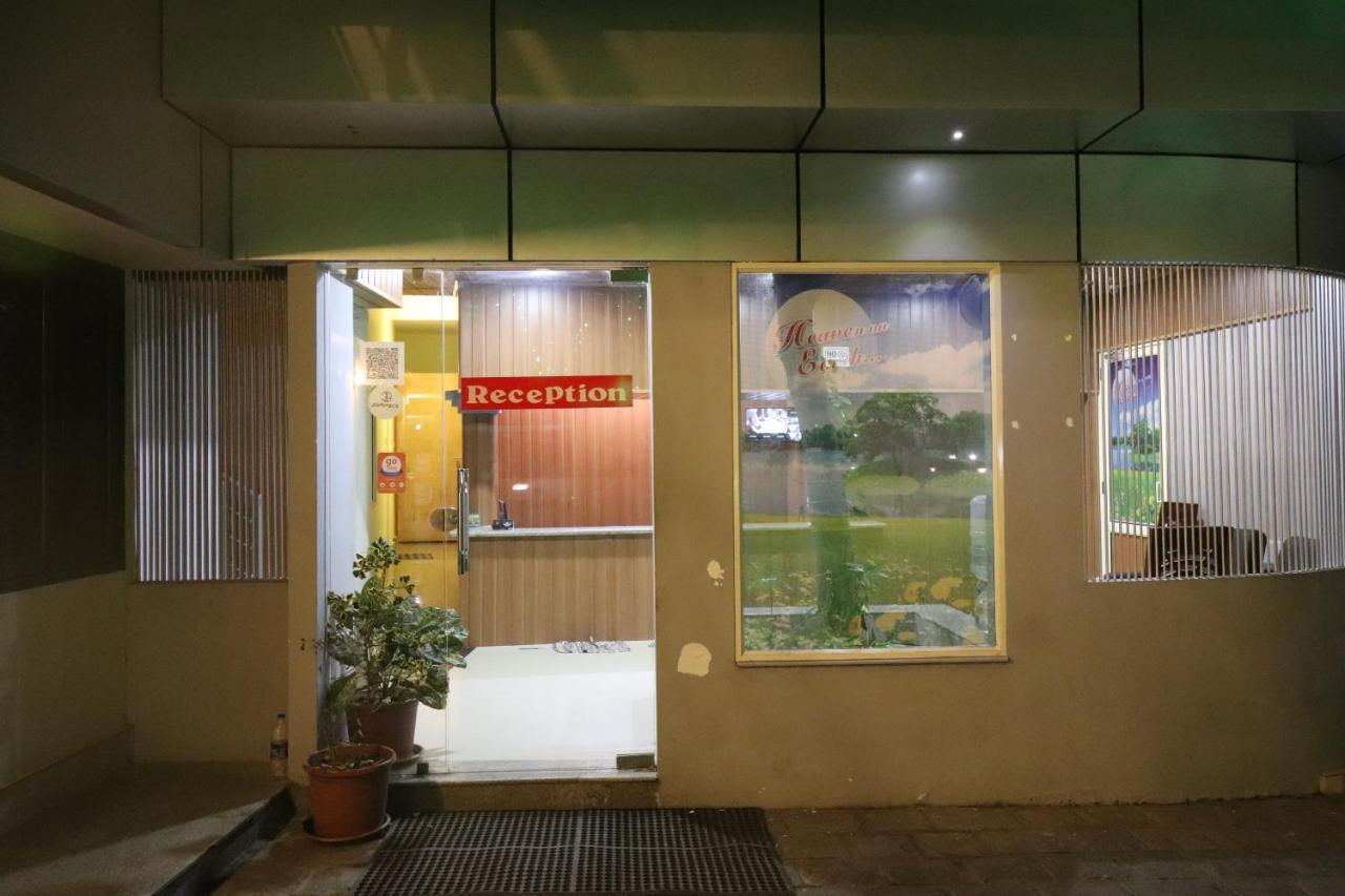 Kochi Jippus Galaxy Budget Air Port Hotel מראה חיצוני תמונה
